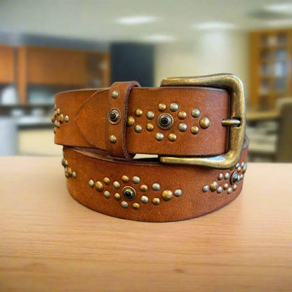 Ceinture en cuir pleine fleur pour femme avec motif clous ornementaux