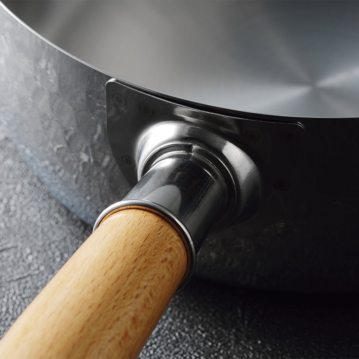 Casserole Yoshikawa Yukihira 20 cm | 2,1 L en acier inoxydable avec manche en bois