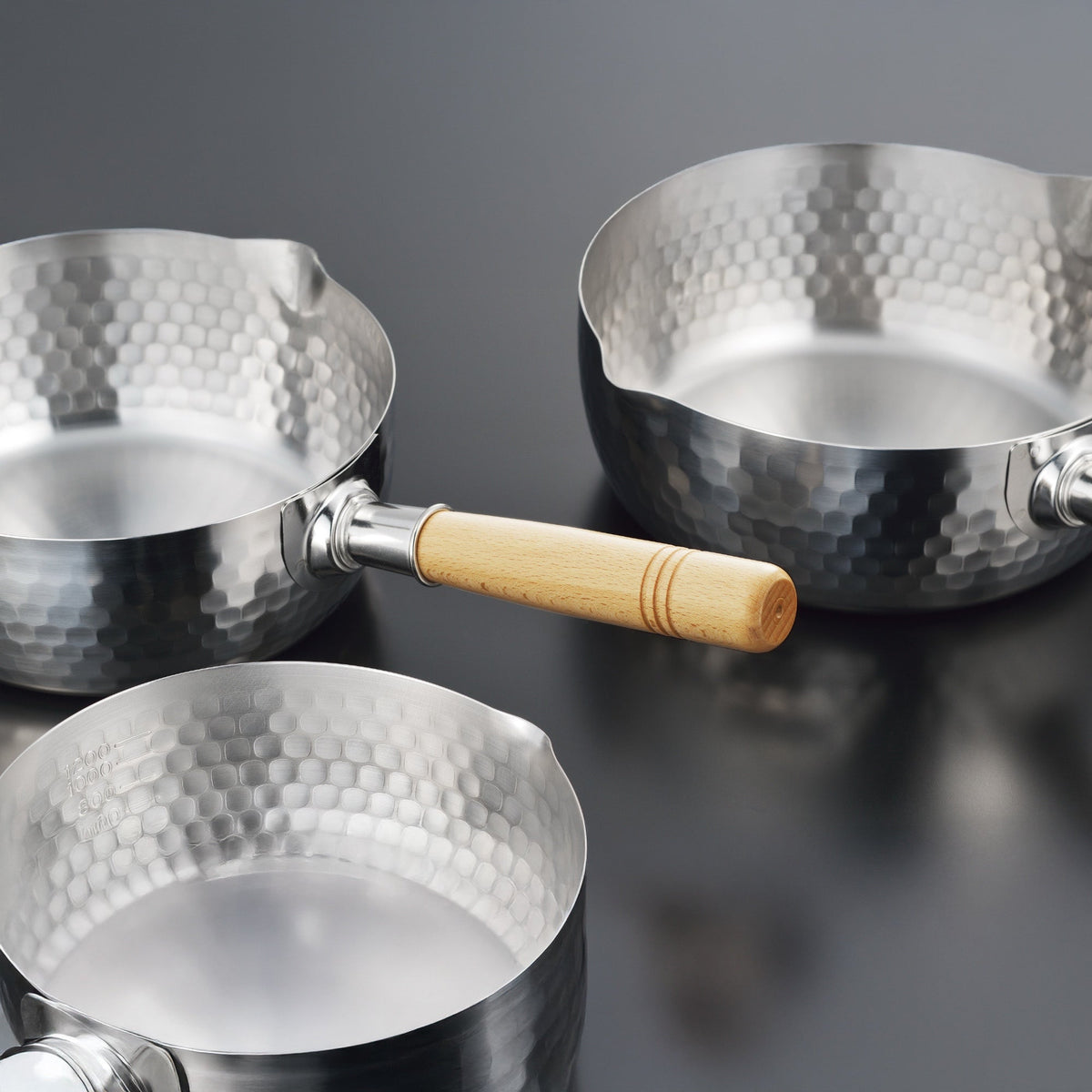 Casserole Yoshikawa Yukihira 20 cm | 2,1 L en acier inoxydable avec manche en bois