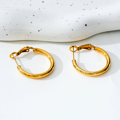 YOSHIKO : Créoles essentielles de largeur moyenne, dorées, taille A (2 cm)