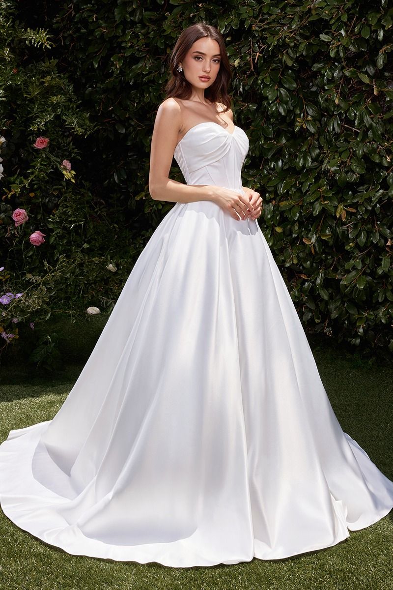 ROBE DE MARIÉE PRINCESSE EN SATIN SANS BRETELLES