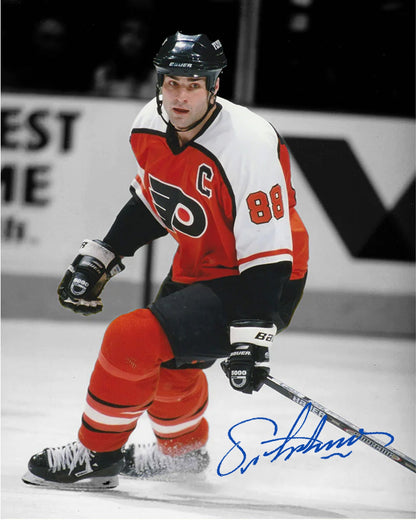 Eric Lindros Autographed 8x10 Photograph