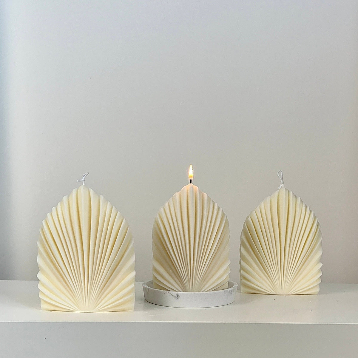 Palm Leaf Soy Candle | Sculptural Home Decor