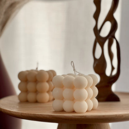 Bougie Cube Bulles : Pilier décoratif en cire de soja, fait main