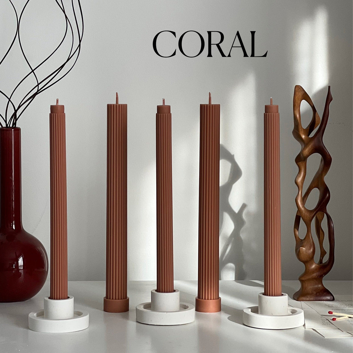 Bougie conique en cire de soja côtelée : Décoration d'événement non parfumée