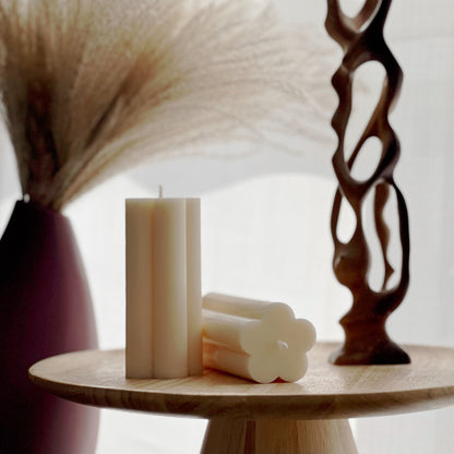 Bougie de soja Pilier Fleur : Décoration d'intérieur minimaliste, Bougie végane non parfumée