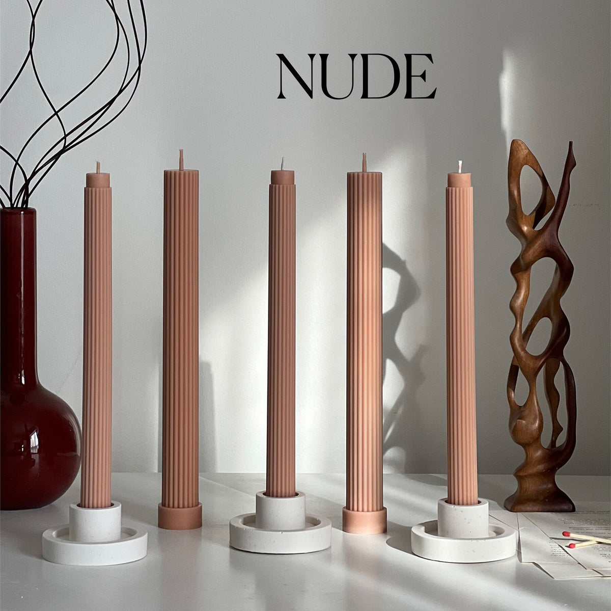 Bougie conique en cire de soja côtelée : Décoration d'événement non parfumée