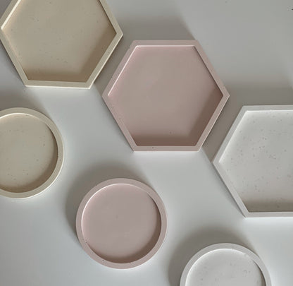 Small Round Jesmonite Trinket Tray: Scandi Home Decor