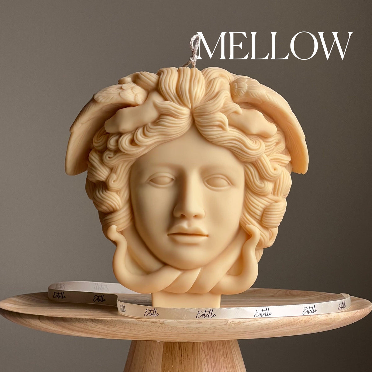 Bougie en cire de soja Méduse : Grande statue sculpturale de tête de femme
