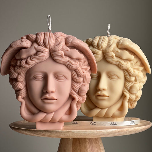 Bougie en cire de soja Méduse : Grande statue sculpturale de tête de femme
