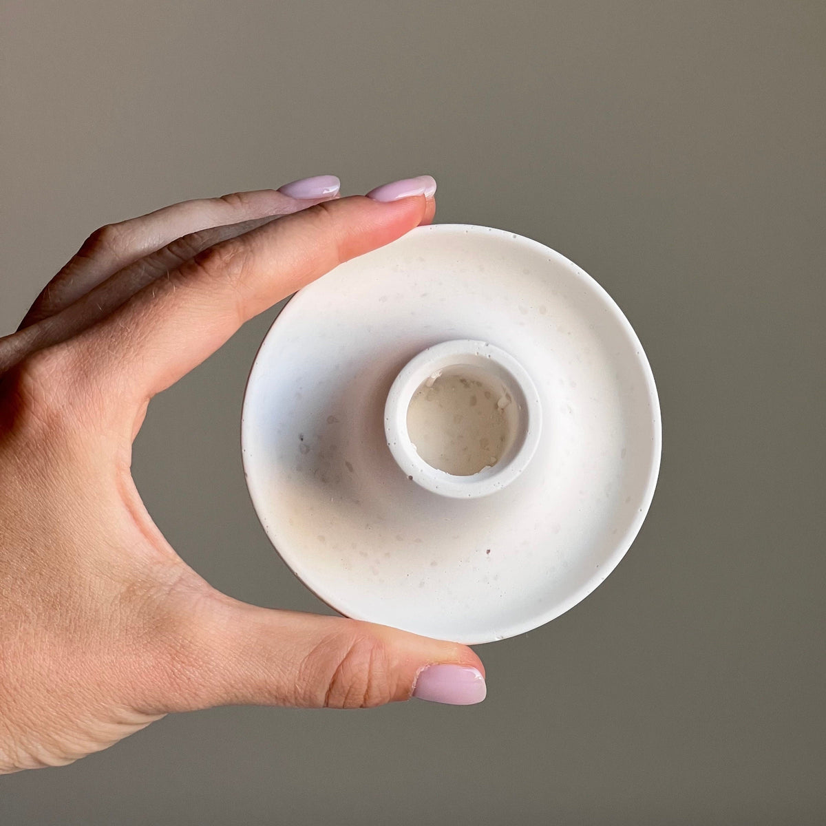 Bougeoir rond en jésonite : Décoration de table minimaliste