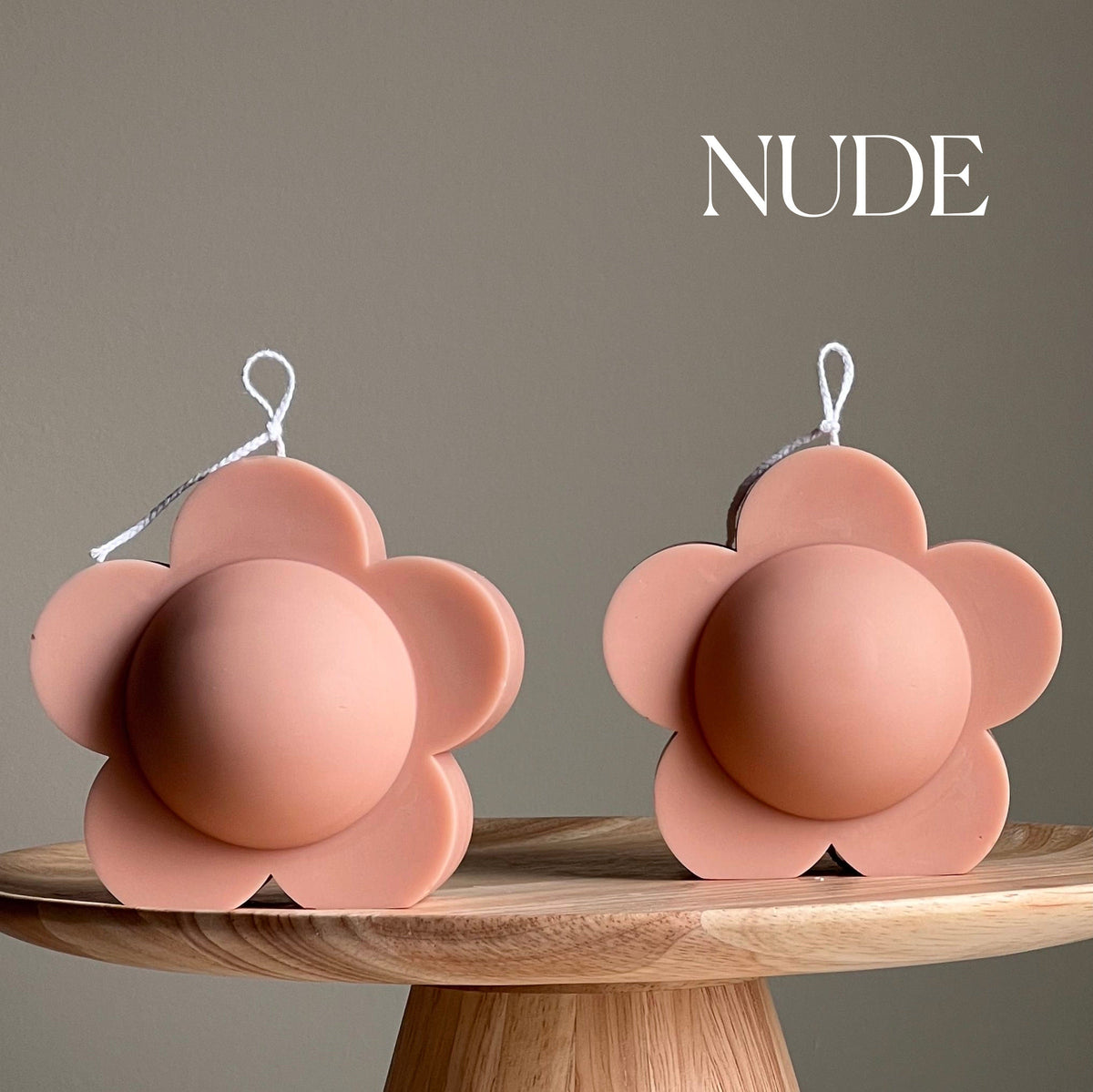 Bougie Fleur de Pâquerette : Décoration Printanière en Cire de Soja Faite Main