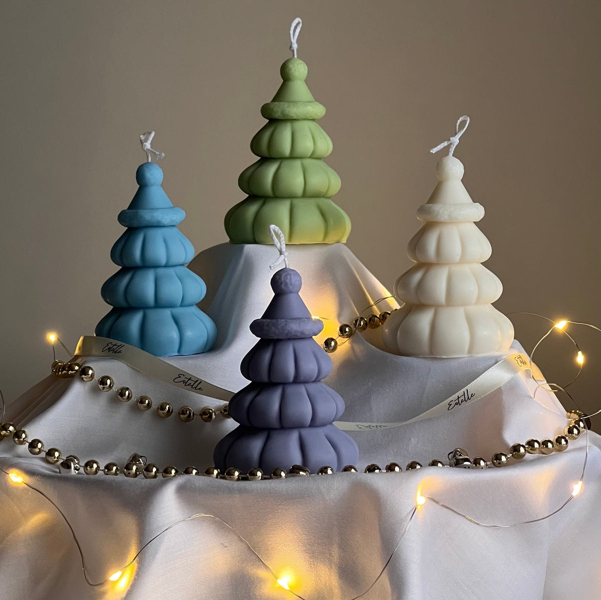 Bougie de soja sapin de Noël avec chapeau : Décoration de Noël artisanale