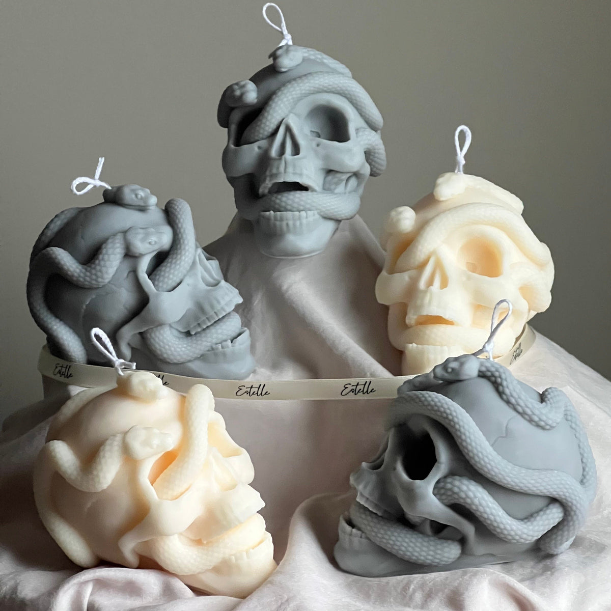 Skull Candle with Snakes: Spooky Halloween Soy Wax Decor
