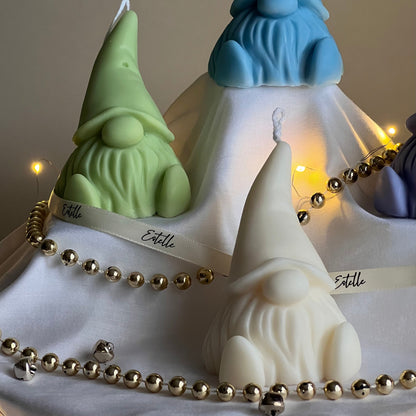 Bougie Gnomne en Soja Coulée à la Main : Cadeau Décoration de Noël