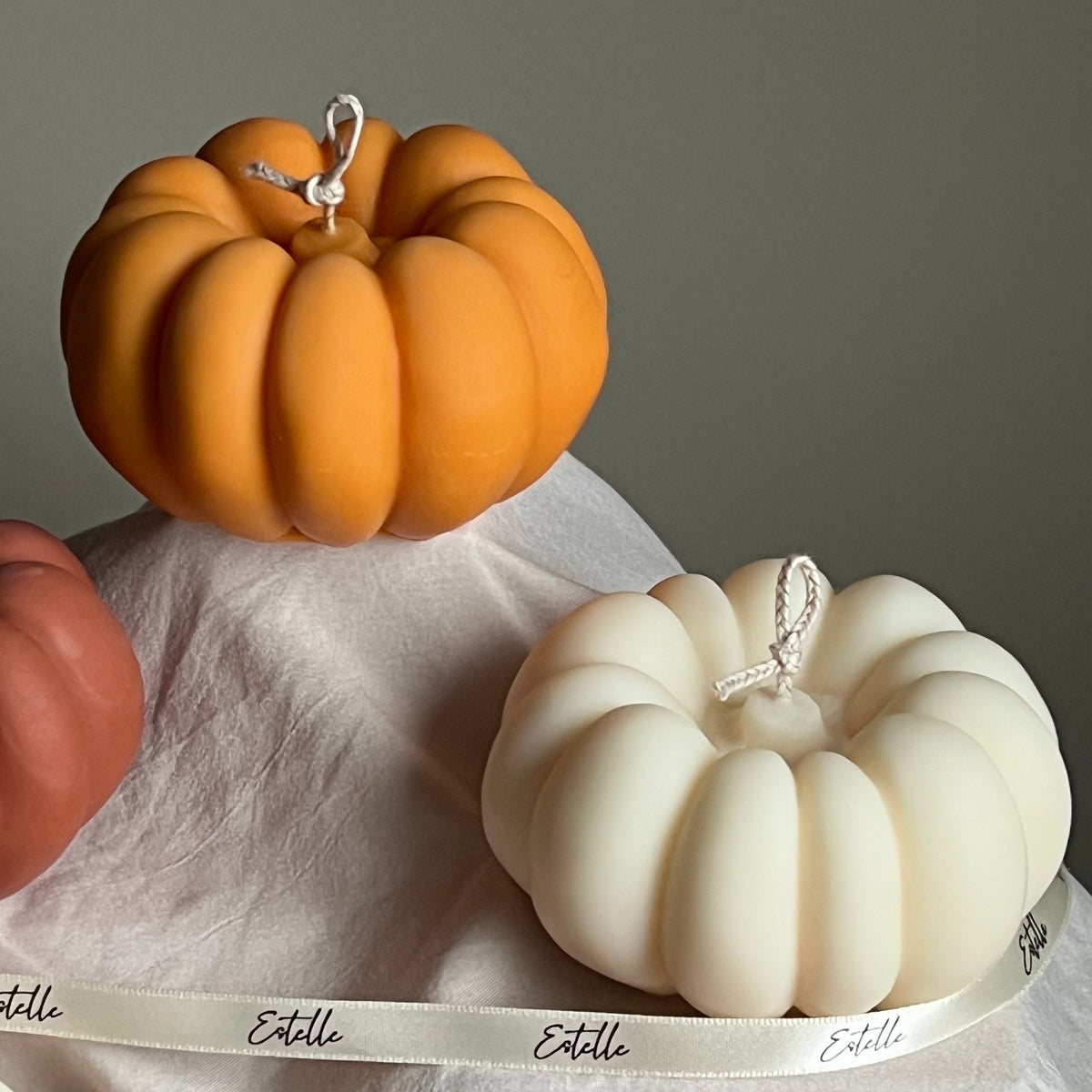Bougie artisanale citrouille d'automne : Décoration sculpturale en cire de soja