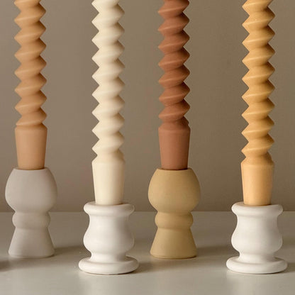 Bougeoir colonne sculpturale : Décoration de mariage minimaliste