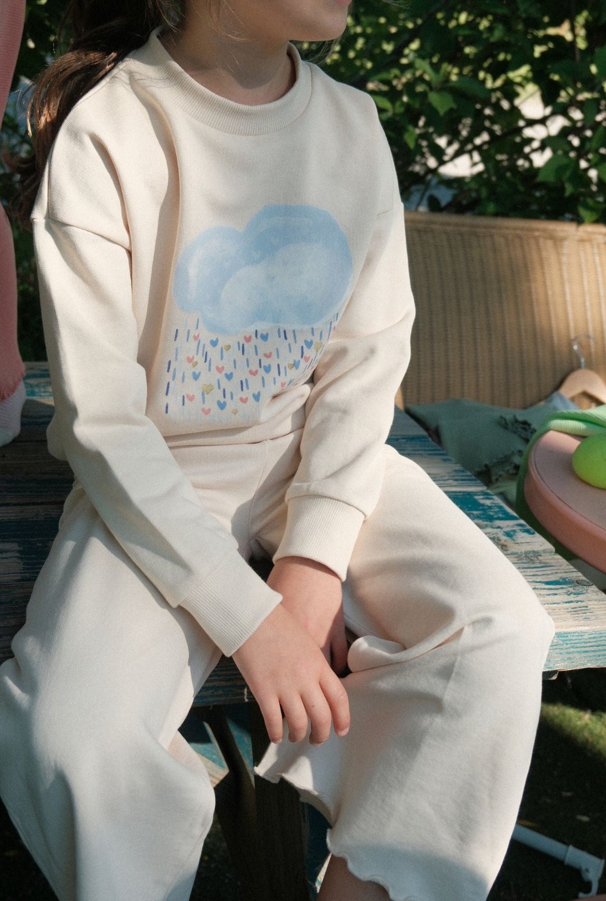 The Rain Crewneck - SOFT BEIGE