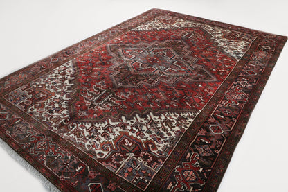 Persian Heriz Rug | 7' 5" x 10' 10"