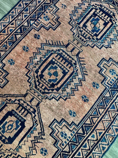 Persian Luri Rug | 4' 6" x 6' 8"