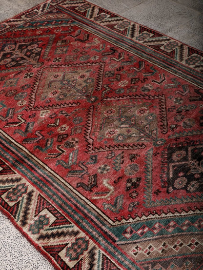 Persian Shiraz Rug | 4' 9” x 6' 9"