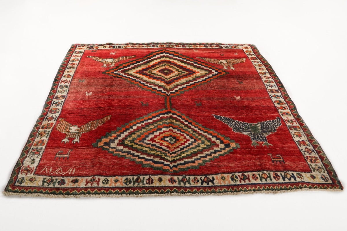 Persian Shiraz Rug | 5' 11" x 6' 9"