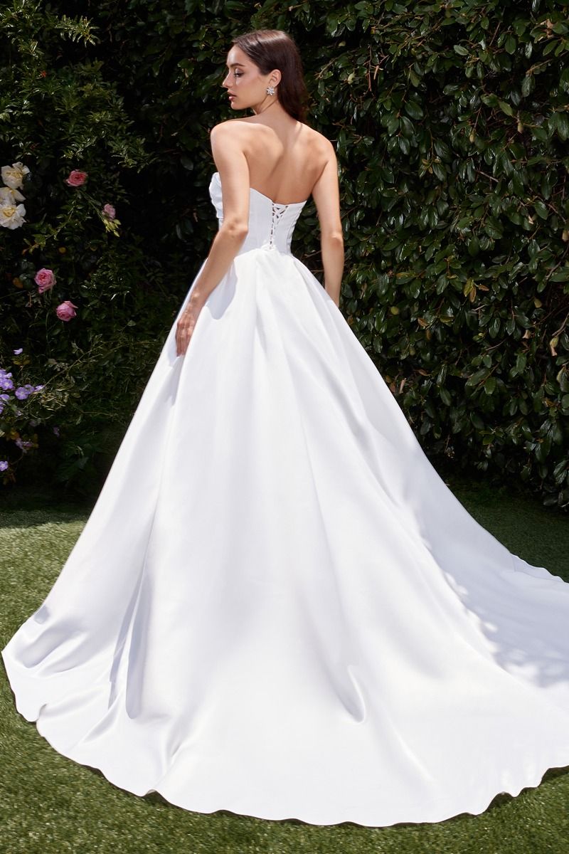 ROBE DE MARIÉE PRINCESSE EN SATIN SANS BRETELLES