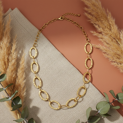 Linked Oval Necklace  - Gold Stainless Steel
